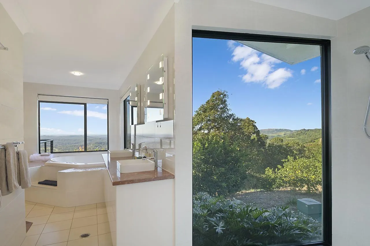Holiday home Rainbow'S End Villa Montville